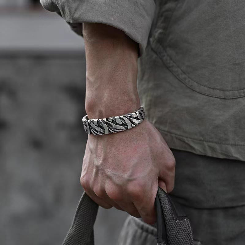 KarmaRipple's Retro Line Texture Balancing Cuff Bracelet Bangle p1